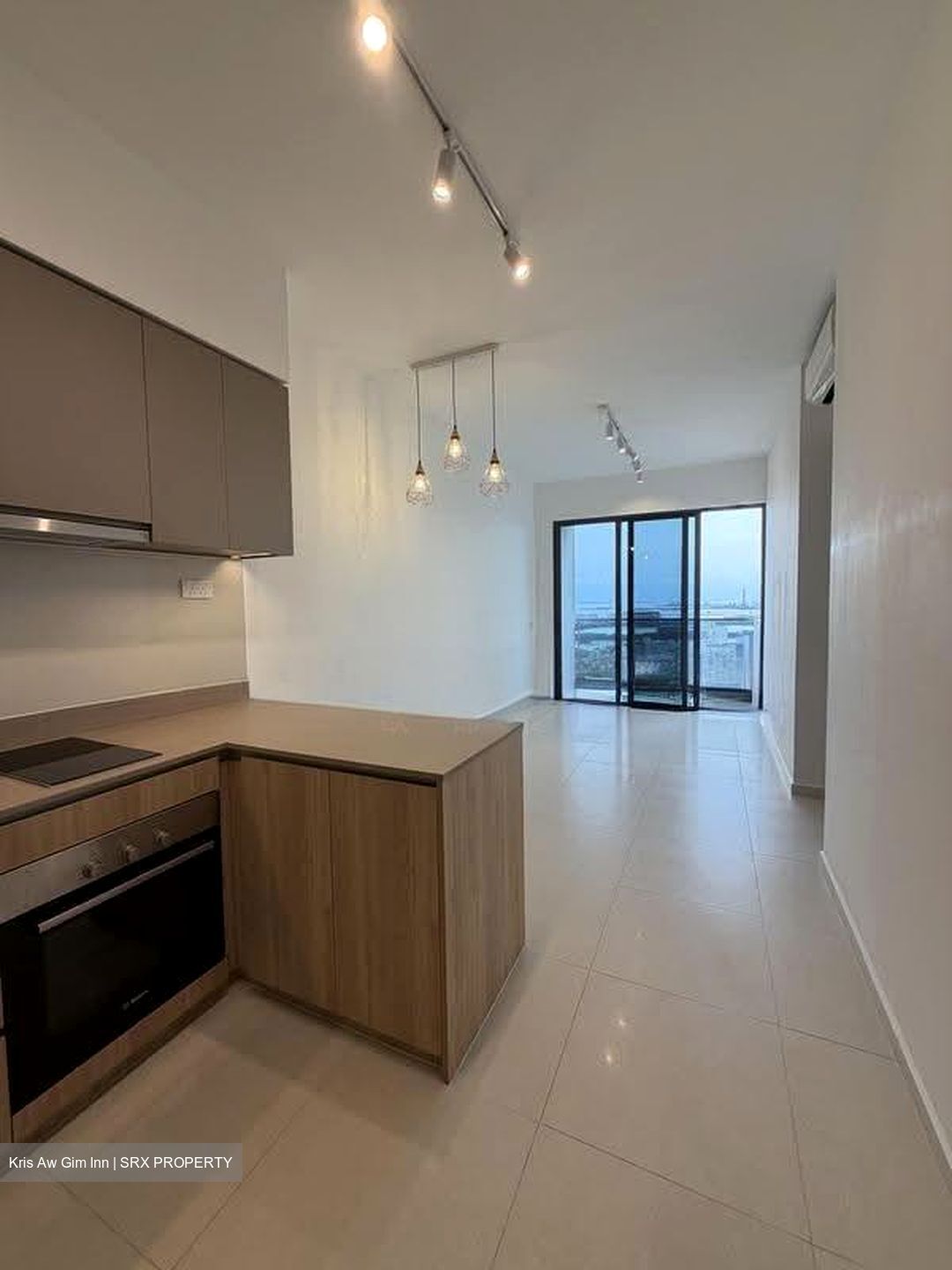Twin Vew (D5), Apartment #637643151